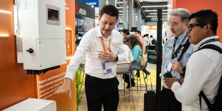 SOLIS MUESTRA EL FUTURO DEL ALMACENAMIENTO DE ENERGÍA EN RE +