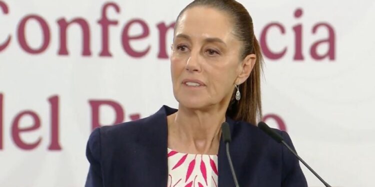 Sheinbaum niega la presencia de hidrocarburos en playas de Veracruz durante Semana Santa