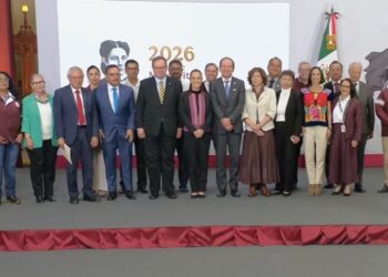 “No nos cerremos”: Sheinbaum presenta su grupo de expertos para analizar la apertura al “fracking” en México