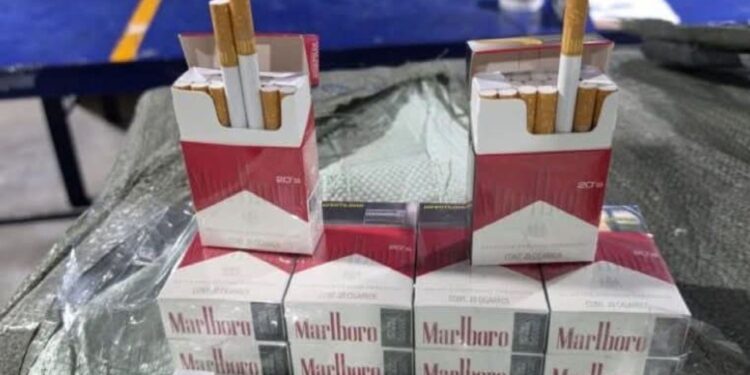 Incautan en el AICM casi 2 millones de cigarros asiáticos: un golpe de 9.5 mdp al contrabando