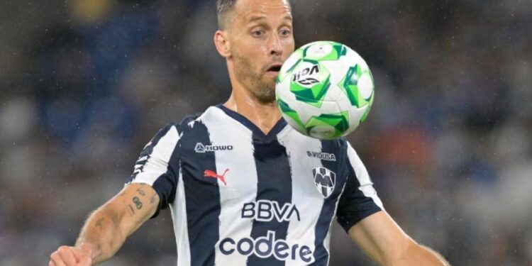 Sergio Canales se despide de Rayados