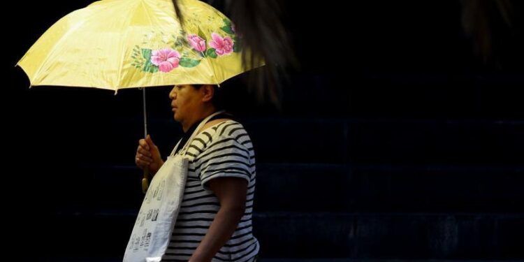 Calor extremo azotará a 27 estados con temperaturas de hasta 45 grados