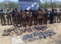 ¡Golpe al narco! Semar detiene a 13 con equipo táctico en Mazatlán, Sinaloa