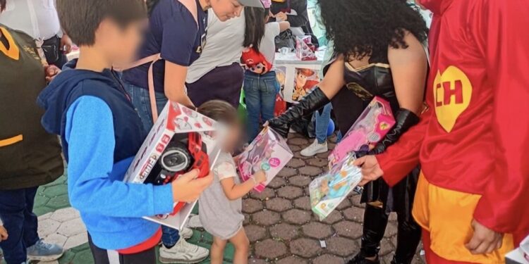 Héroes de verdad: guardias de Serprosep se disfrazan y llevan alegría a niños en hospitales públicos