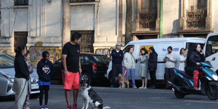 Se activa la alerta sísmica en la CDMX por temblor de magnitud 5.6 en Oaxaca