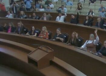 Congreso de Sinaloa aprueba licencia de Rocha Moya como gobernador de Sinaloa, tras investigaciones de EU