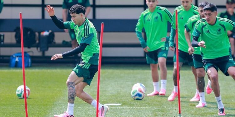 Precios de boletos de México vs Ecuador se disparan en reventa