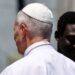 «No pueden hablar de dignidad y dejar que los mares sean cementerios», dice el papa León XIV a Europa