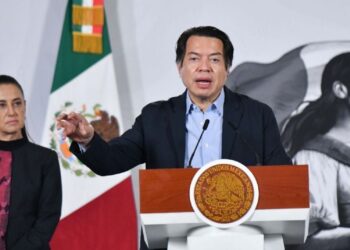 “No querían adelantar las vacaciones, pero están en paro”, dice Mario Delgado a los maestros de la CNTE