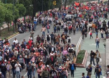 Retoman el diálogo CNTE y gobierno de Sheinbaum; «esto no termina hasta el último minuto el partido», dicen maestros