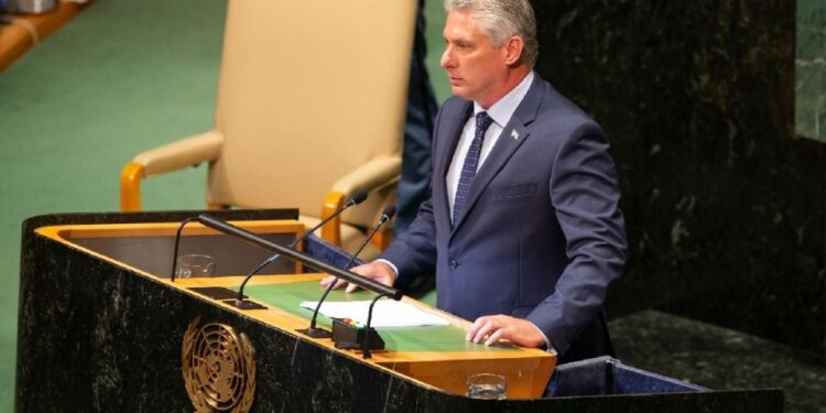Presidente de Cuba presenta reformas económicas para afrontar «exigencias de los tiempos actuales»