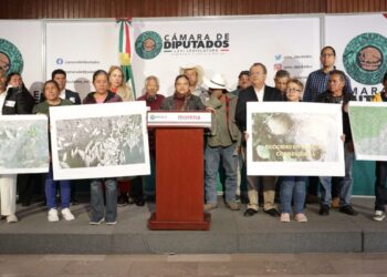 Acompaña Rufina Benítez denuncia ciudadana por contaminación con descargas residuales en la Presa El Batán, Querétaro