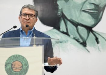 Para el próximo periodo ordinario de sesiones se tiene una agenda legislativa bastante nutrida; hay 19 temas: diputado Ricardo Monreal