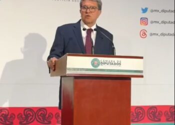 Monreal rechaza el espionaje ilegal y aclara que nunca señaló a periodistas
