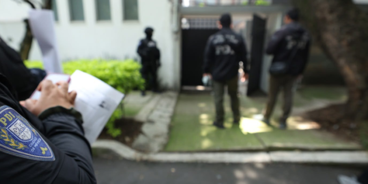Presuntos invasores vuelven a ocupar casa de González Camarena en Del Valle