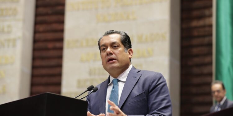 Sergio Gutiérrez Luna evidencia vínculos de refinería clandestina de Reynosa, Tamaulipas con Cabeza de Vaca
