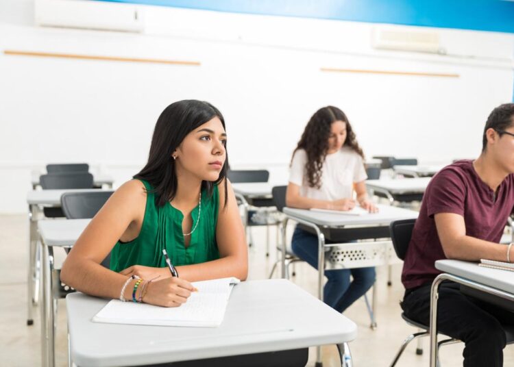 Del salón de clases al mundo real: la nueva ruta de la preparatoria