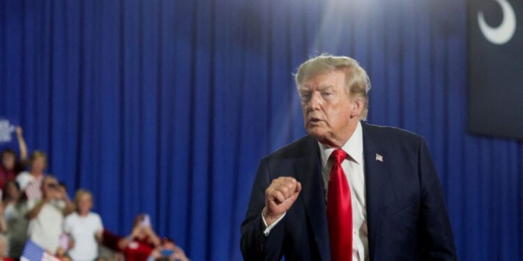 «¡Se acabó!»: Trump acusa a Canadá de imponer altos aranceles a los agricultores de EU