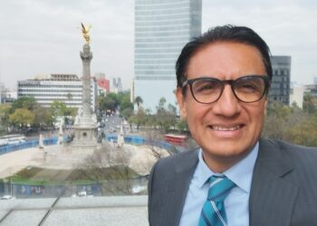 PASE DE ABORDAR/ Empoderamiento Femenino