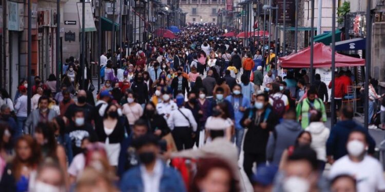 Supera México los 130 millones de habitantes, pero desacelera crecimiento poblacional: Inegi