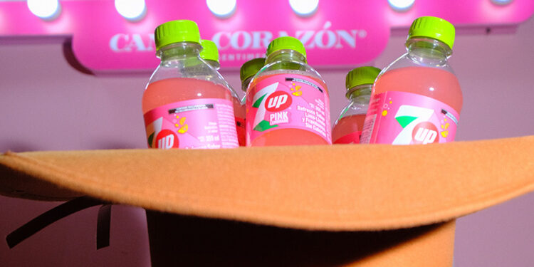 7UP® Pink Lemonade y Canta Corazón se unen para ponerle un toque de rosa a la música 