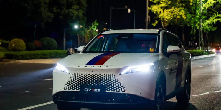 OMODA 7 SHS-H incorpora tecnología híbrida de 5 kWh: conducción más silenciosa y funciones inteligentes