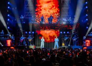Entre corazones rotos y amores intensos, Romeo Santos y Prince Royce conquistan la CDMX