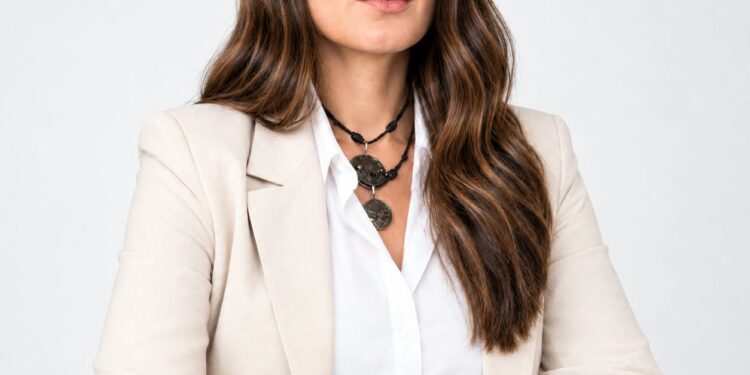 Entra Bárbara Castillo a contienda por Cuajimalpa