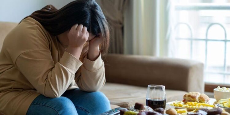 Día Mundial de la Salud Mental: Obesidad eleva 55% el riesgo de depresión