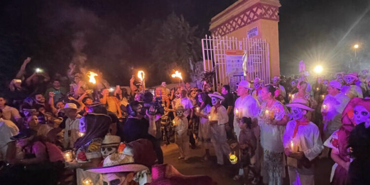 Yucatán invita a vivir la magia del Paseo de las Ánimas, una tradición que conecta el mundo de los vivos y los muertos