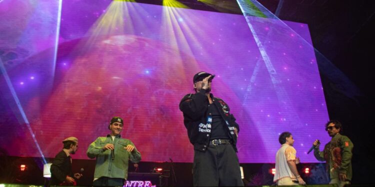 Amistad, música y colaboraciones: Entre Compas toma el Pepsi Center